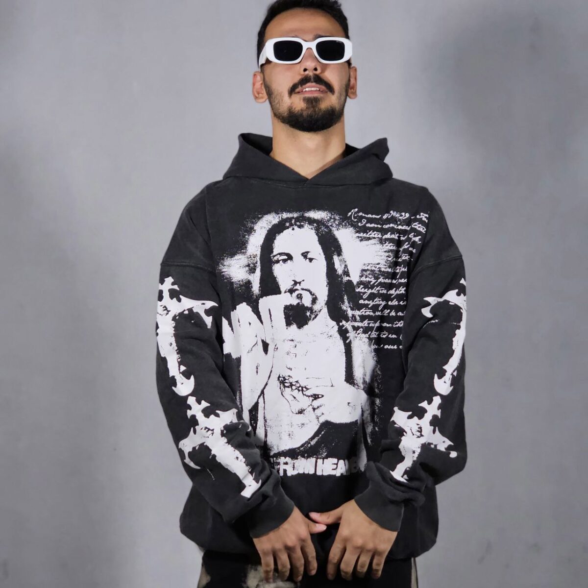 photo_2025-11-08_17-38-37 هودی طرح مسیح - Image 1